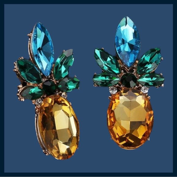 Glass Crystal Pineapple Stud Earrings - Picture 2 of 10